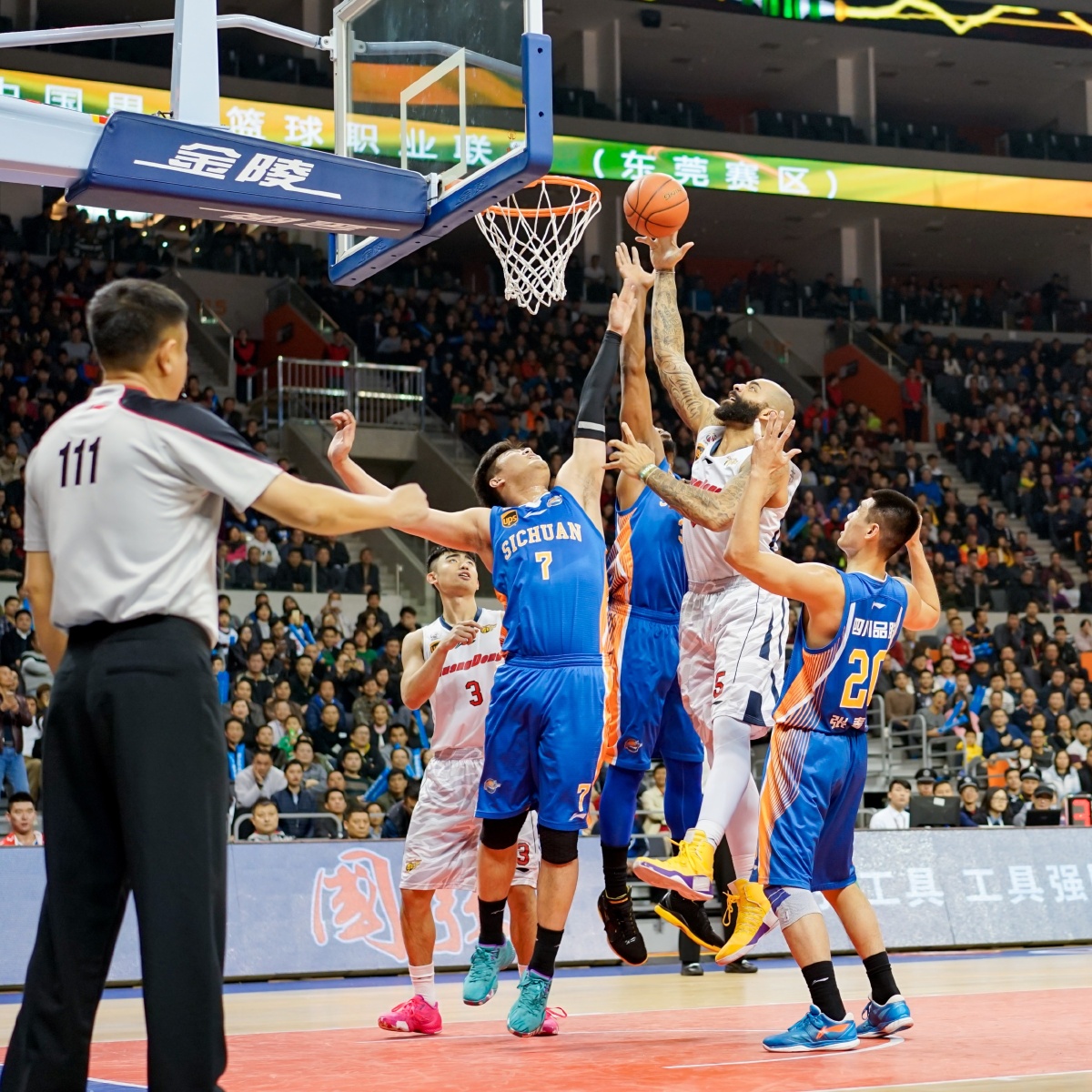 首先是版本 首先是版本